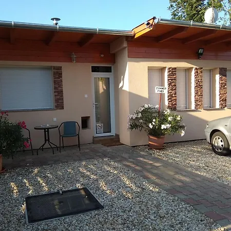 Tulipan Apartmanhaz 4* Bük
