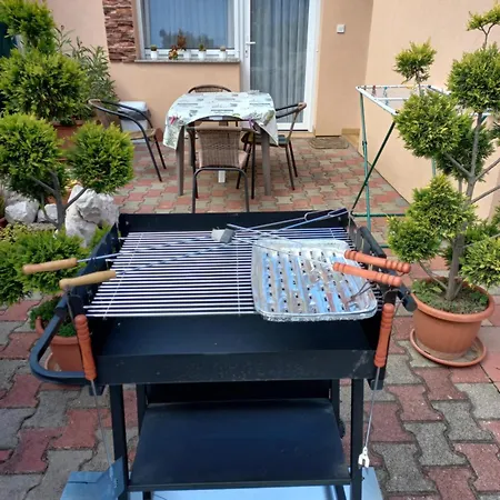 Tulipan Apartmanhaz Konukevi