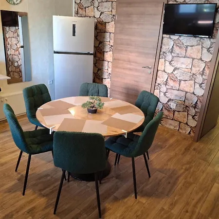Tulipan Apartmanhaz Gæstehus Bük