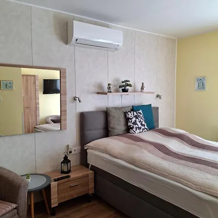 Tulipán Pensión 4*