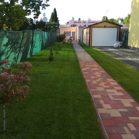 Tulipan Apartmanhaz *