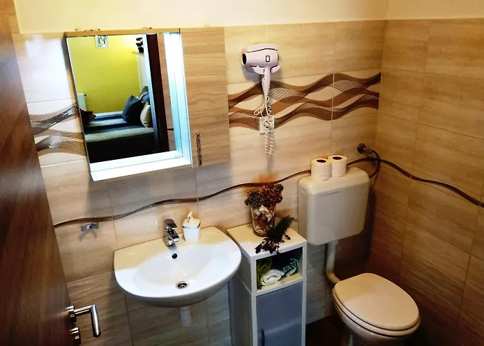 Гостевой дом Tulipan Apartmanhaz Бюк