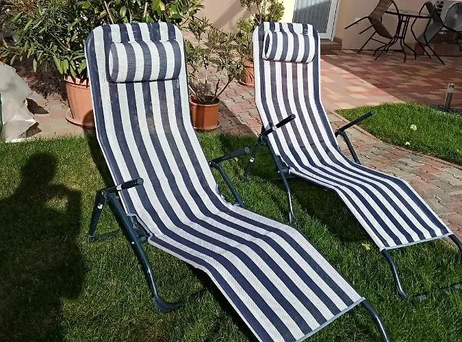 Tulipan Apartmanhaz Гостевой дом 4*
